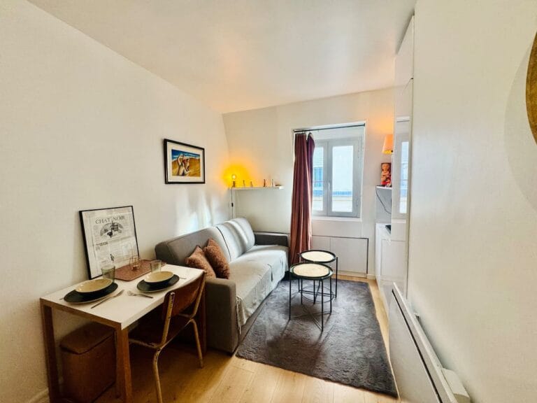 Cocon parisien aux Batignolles