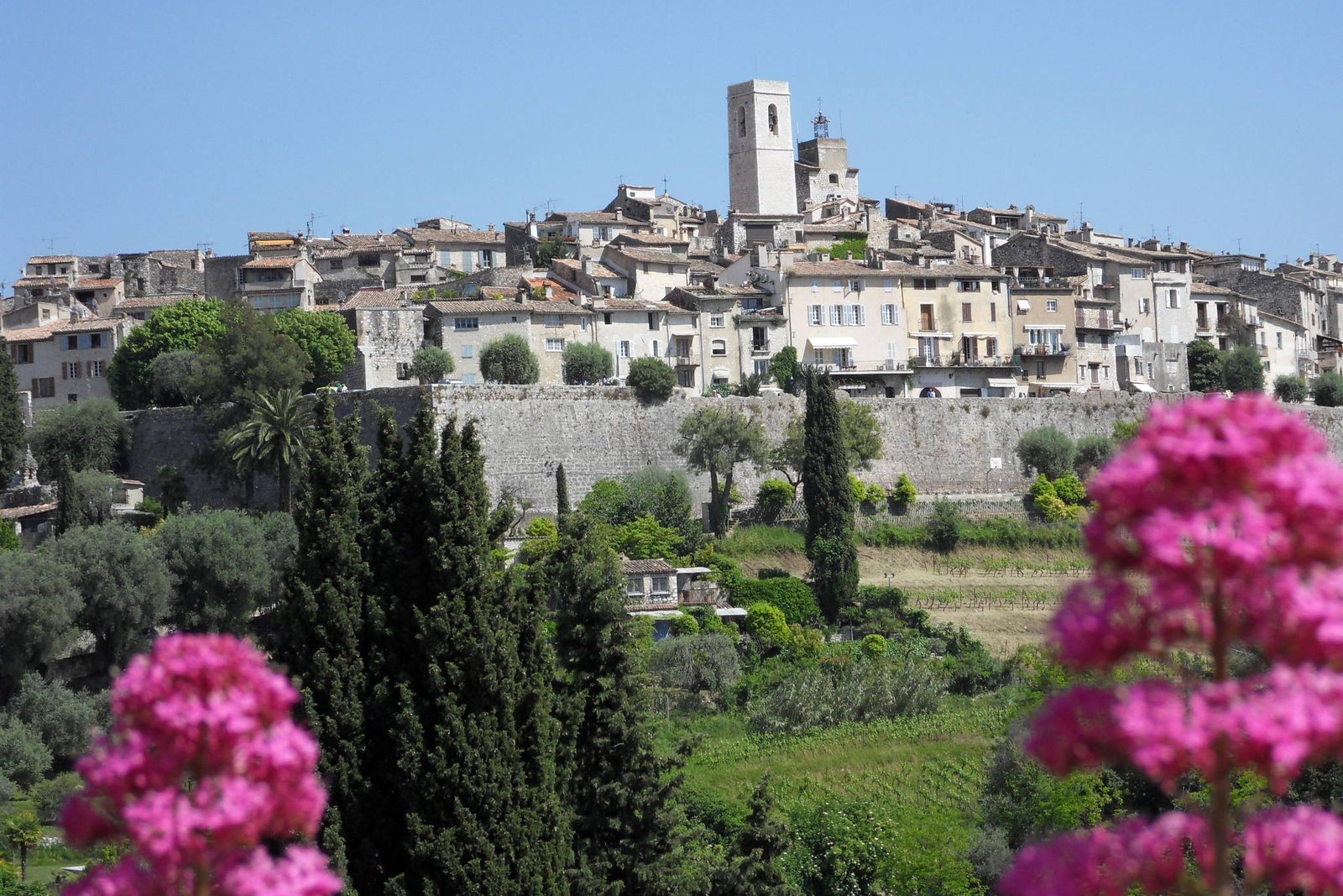 Le village de Saint-Paul-de-Vence et ses remparts